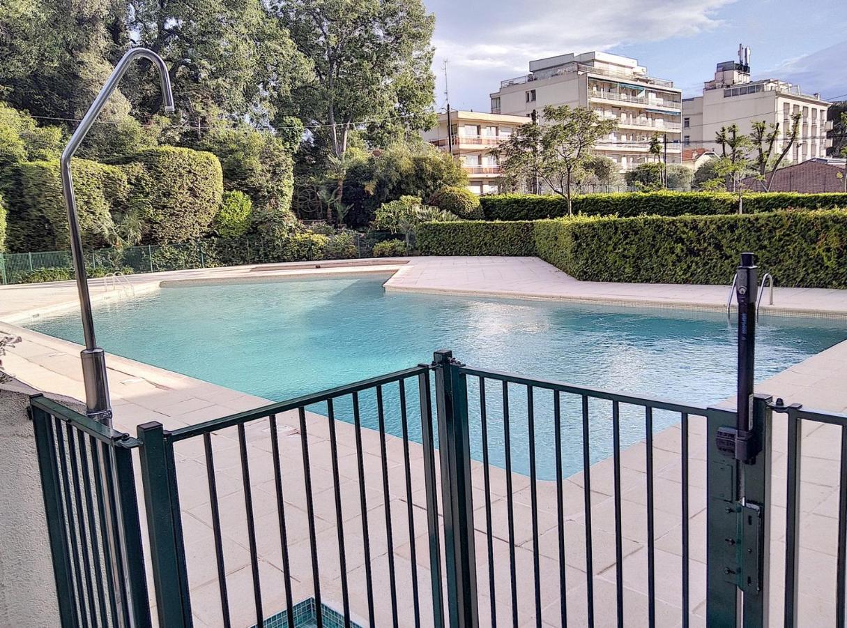 Chateau De La Pinede Juan-les-Pins Dış mekan fotoğraf